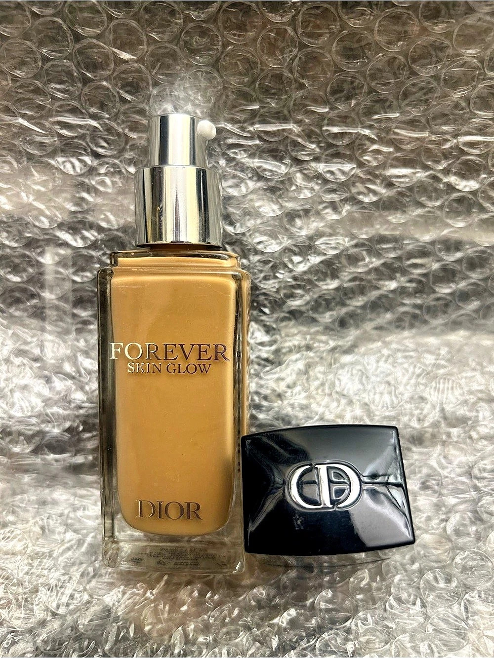 Dior Forever Skin Glow Foundation Shade 4N NWT